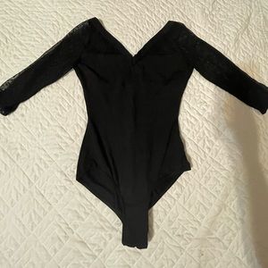 3/4 Sleeve Black Leo